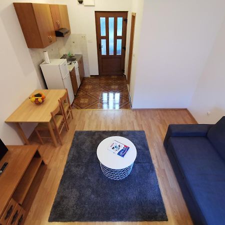 Uncle Apartment Makarska Buitenkant foto